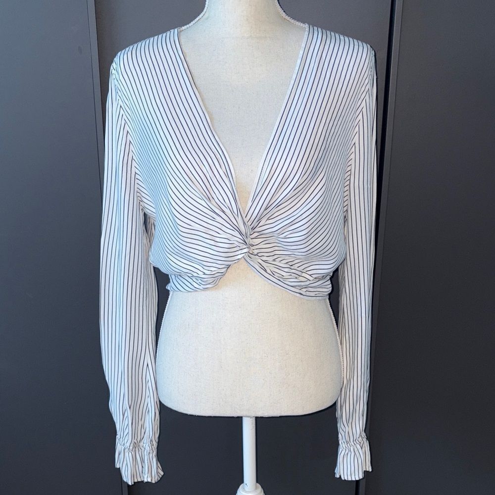 Topshop Striped Knot Front cropped Blouse - Black and White